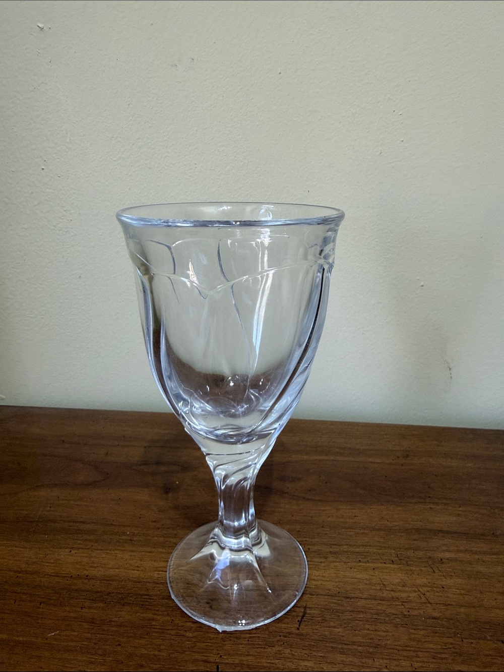 Noritake Sweet Swirl Clear Glass Wine Goblet